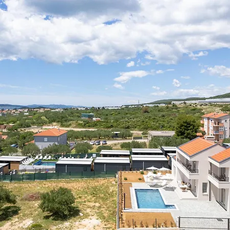 Fjok, Villa Sveti Filip i Jakov