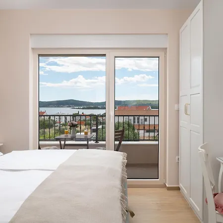 Villa Fjok,