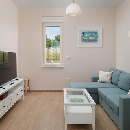 Fjok, * Sveti Filip i Jakov