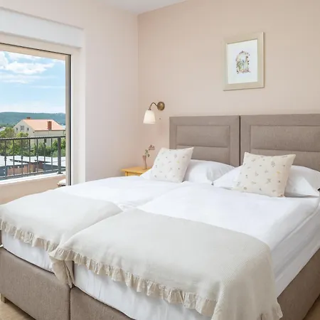 Fjok, Villa Sveti Filip i Jakov
