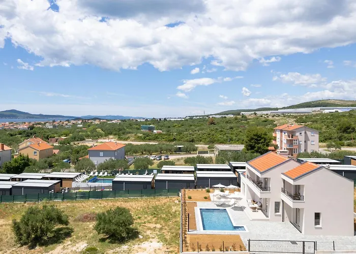Fjok, Vila Sveti Filip i Jakov